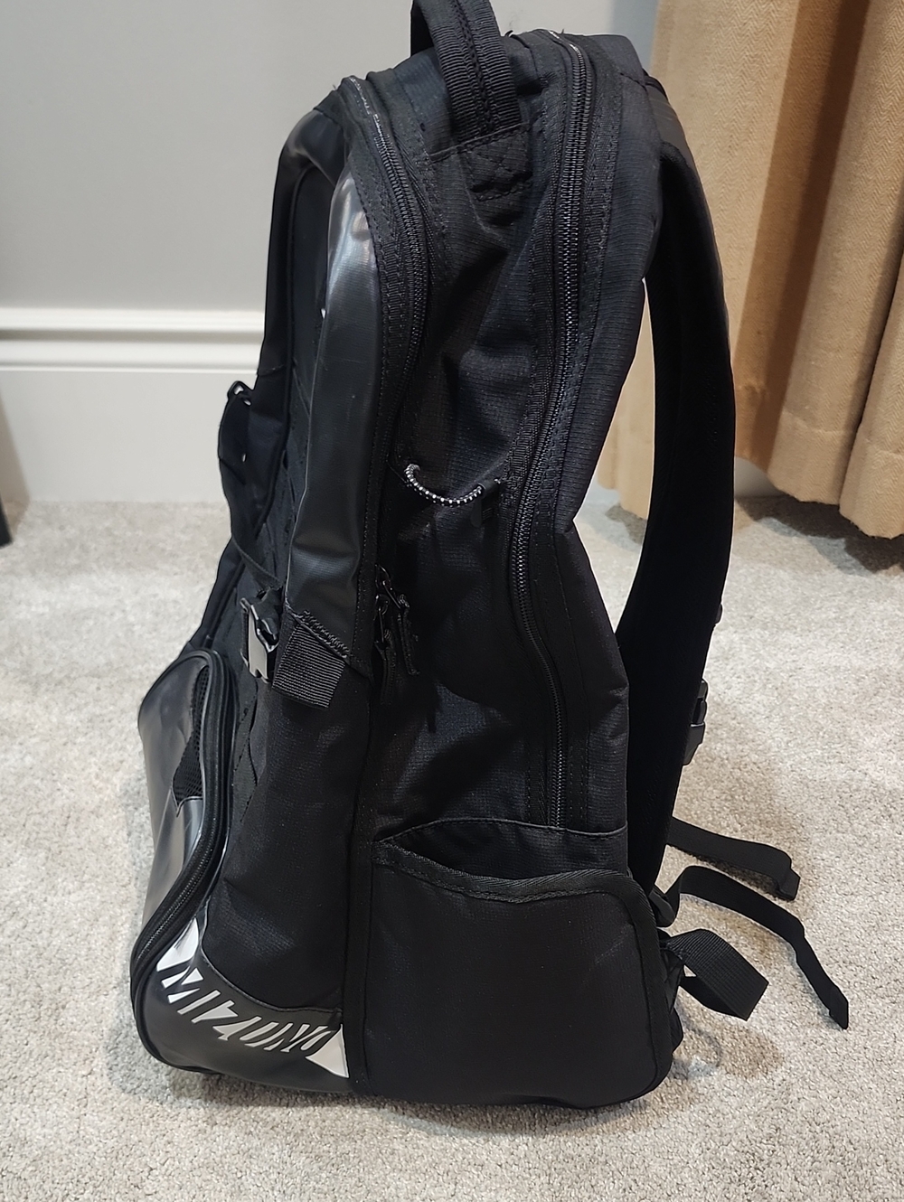 Mizuno MVP Backpack - Picture 2 of 4